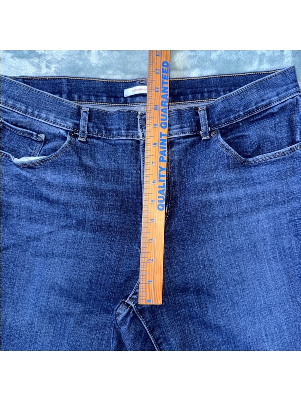 Levi's Classic Bermuda‎ Blue Denim Shorts Size 31